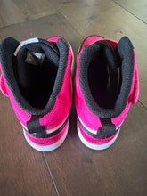 Load image into Gallery viewer, NIKE 3 Shoes/Boots