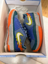 Load image into Gallery viewer, 3 NIKE Sneakers