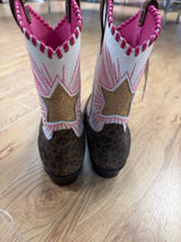 Load image into Gallery viewer, 4 Ariat Boots