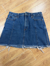 Load image into Gallery viewer, Size 8 Abercrombie Blue Denim Skirt
