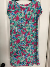 Load image into Gallery viewer, Size M Pappagallo Pink Leaf Print Dress
