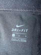 Load image into Gallery viewer, Size L Nike Pro Black Workout

