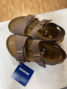 12 Birkenstock 13 Sandals