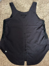 Load image into Gallery viewer, Size S Lululemon Black Solid Workout
