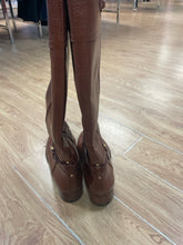 Load image into Gallery viewer, 9 Tory Burch Brown Boots
