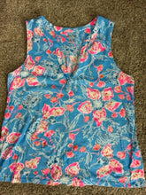 Load image into Gallery viewer, Size L Lilly pulitzer Blue Floral Tank Top
