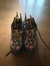 Load image into Gallery viewer, Dr. Martens 6 Boots

