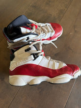 Load image into Gallery viewer, 6 jordan Sneakers
