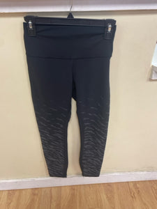 Size 6 Lululemon Black Design Workout