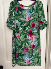 Load image into Gallery viewer, Size M Pappagallo Green Tropical Dress
