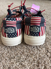 Load image into Gallery viewer, 6 Hey DUDE Blue Design Casual Shoes
