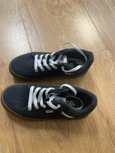 2 Vans Shoes/Boots