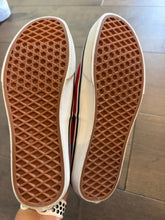 Load image into Gallery viewer, 7.5 Vans Red Design Sneakers
