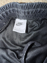 Load image into Gallery viewer, NIKE 10 Shorts
