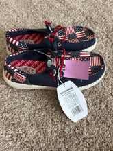 Load image into Gallery viewer, 6 Hey DUDE Blue Design Casual Shoes
