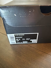 Load image into Gallery viewer, 5.5 NIKE White Sneakers
