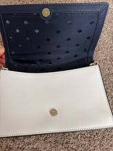 Load image into Gallery viewer, Kate Spade new york Purse
