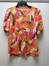 Load image into Gallery viewer, Size L CHICO's Multi-Color Casual Top
