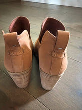 Load image into Gallery viewer, 7 Toms Brown Booties

