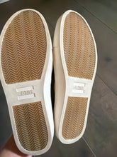 Load image into Gallery viewer, 8.5 Toms Gray Flats
