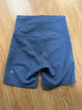 Load image into Gallery viewer, Size 4 Lululemon Blue Solid Workout
