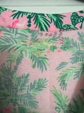 Load image into Gallery viewer, Size M Lilly pulitzer Pink Tropical Dress
