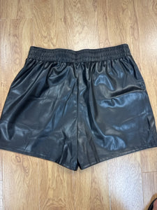 Size 0X Shein Black Leather Solid Shorts