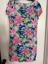 Load image into Gallery viewer, Size L lilly pultizer Navy Floral Dress
