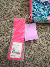 Load image into Gallery viewer, Lilly pulitzer WALLET
