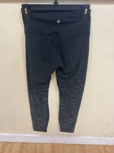 Size 6 Lululemon Black Design Workout