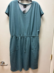 Size XL 32" Cool Blue Solid Dress