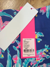 Load image into Gallery viewer, Size 2 Lilly pulitzer Blue Floral Skirt
