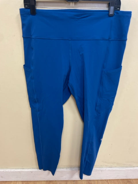 Size 14 Lululemon Royal Blue Solid Workout