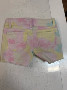 6 Hippie Girl Shorts