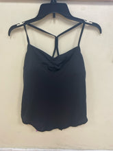 Load image into Gallery viewer, Size M Lululemon Black Solid Workout
