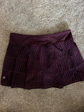 Load image into Gallery viewer, Size 12 Lululemon Plum Design Workout
