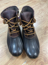 Load image into Gallery viewer, 7 Sperry Brown Boots
