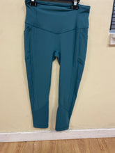 Load image into Gallery viewer, Size 6 Lululemon Blue Solid Workout
