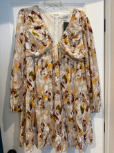 Load image into Gallery viewer, Size L She &amp; Sky Tan Leaf Print Dress
