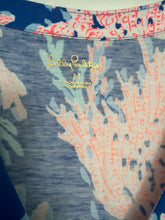 Load image into Gallery viewer, Size M Lilly pulitzer Blue Design Dress
