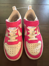 Load image into Gallery viewer, 11 NIKE Shoes/Boots
