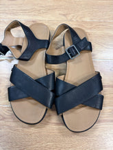 Load image into Gallery viewer, 8 Ugg Black Sandals
