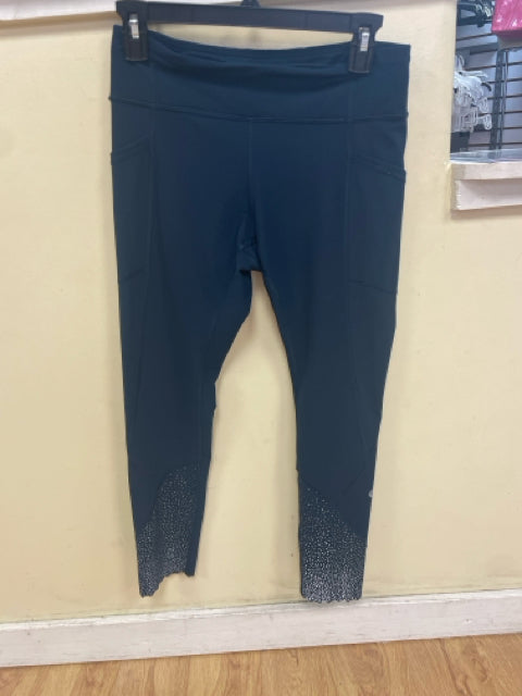 Size 8 Lululemon Blue Solid Workout